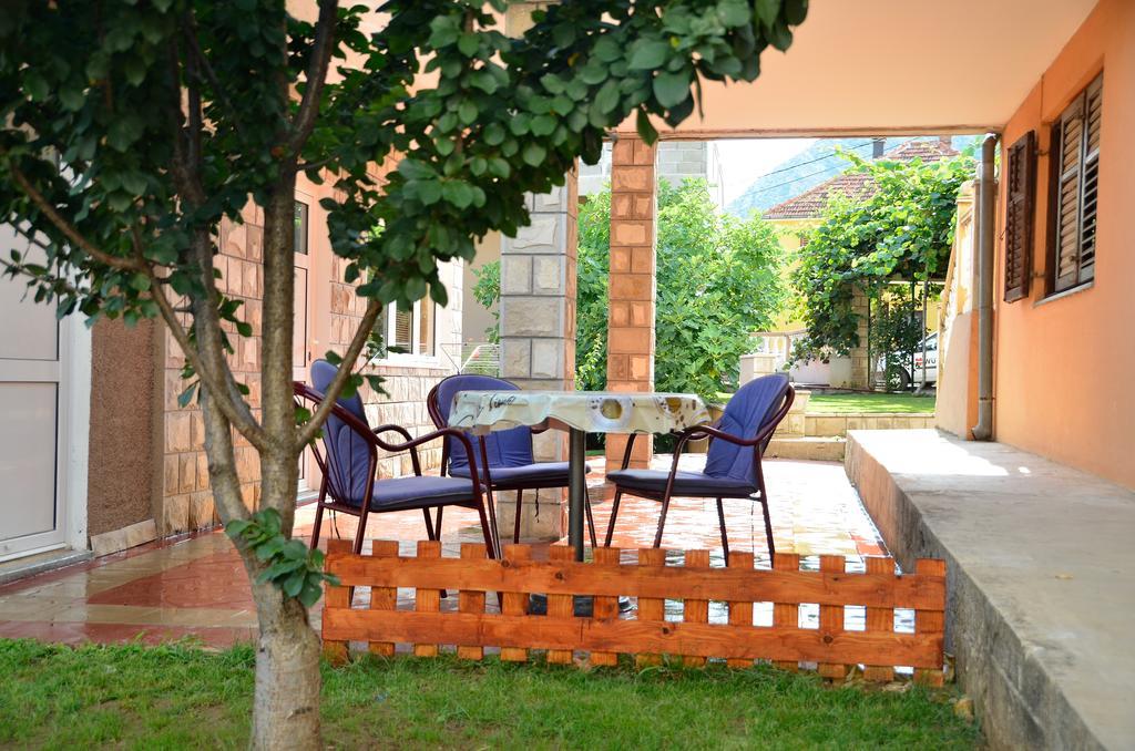 Apartments Leo Trebinje Rom bilde