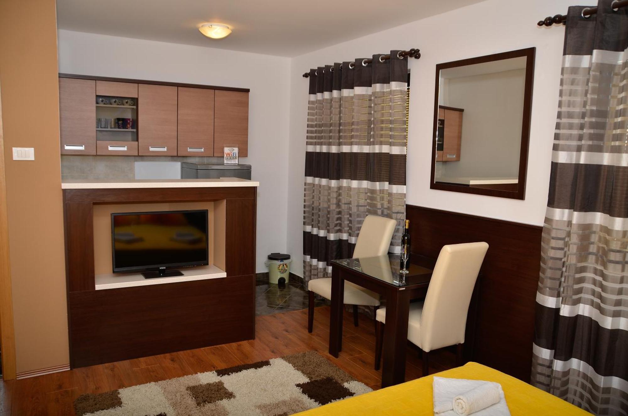 Apartments Leo Trebinje Rom bilde